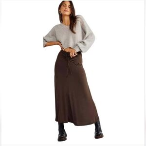 Free People Raven Feather Brown Ruched Maxi Skirt Size Medium